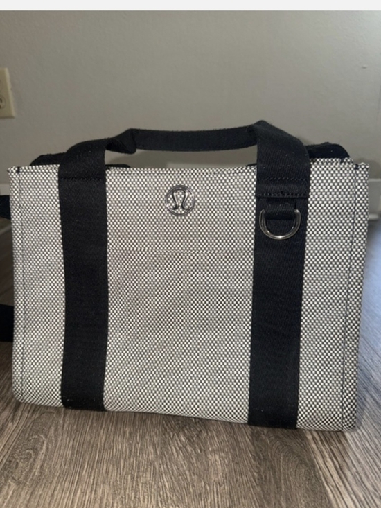 lululemon athletica Handbags - lululemon Tote Bag